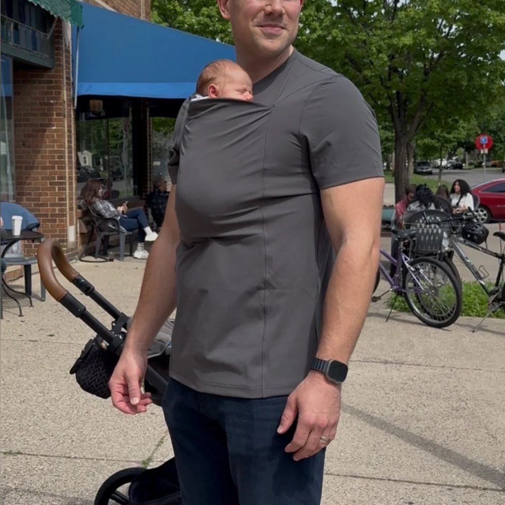 Lalabu Men's Short Sleeve Babywearing T-Shirt - Gray